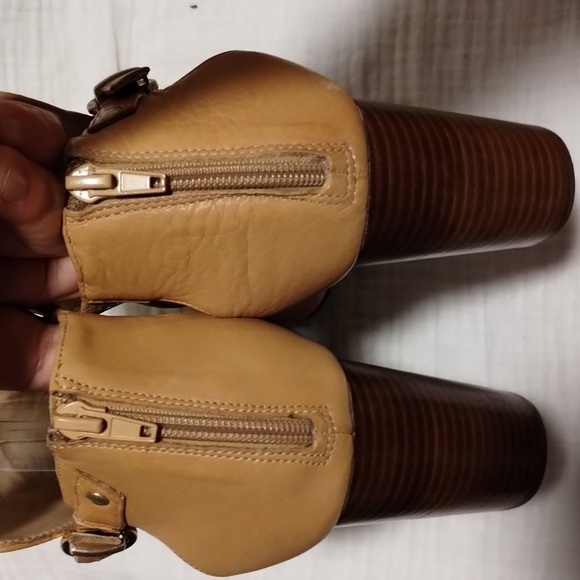 Sole Society Tan Peep-Toe Sandals - Picture 4 of 11